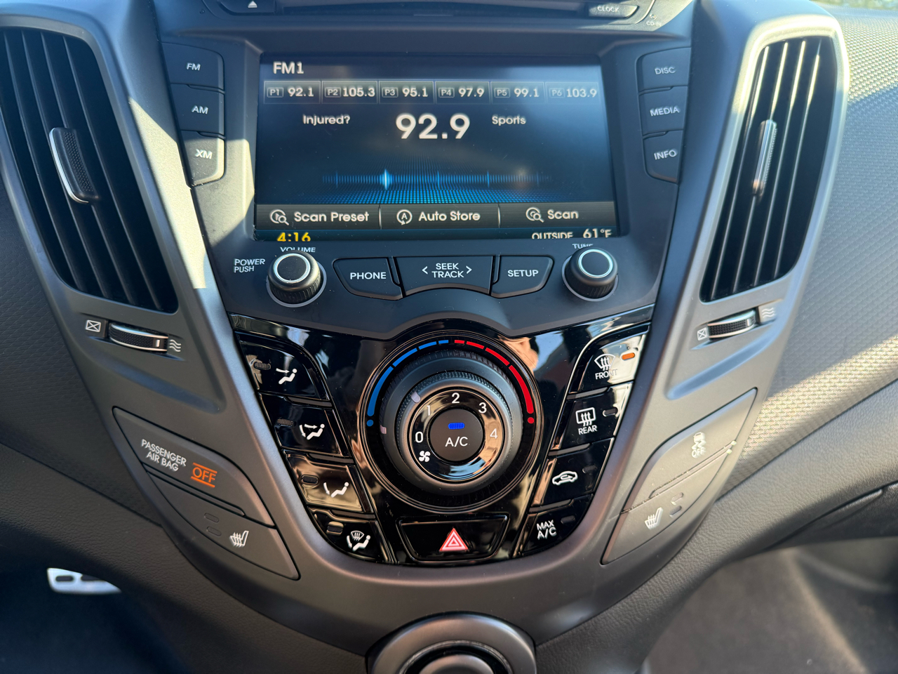 Hyundai Veloster Turbo 6MT 2016