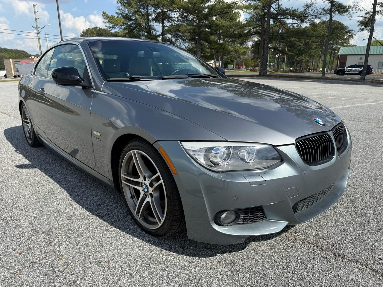 BMW 3-Series 335i Convertible - SULEV 2011