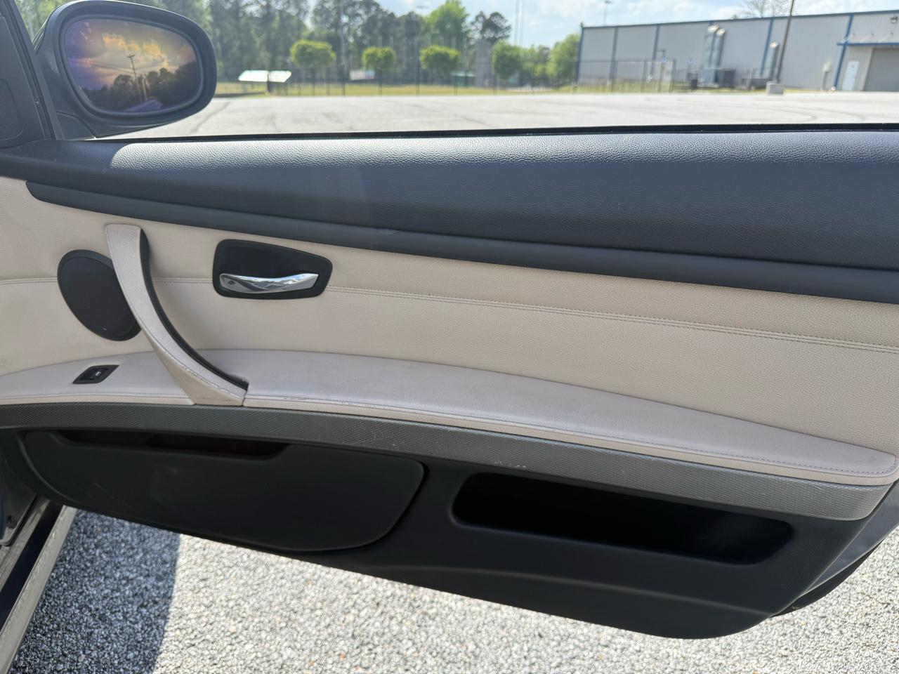 BMW 3-Series 335i Convertible - SULEV 2011