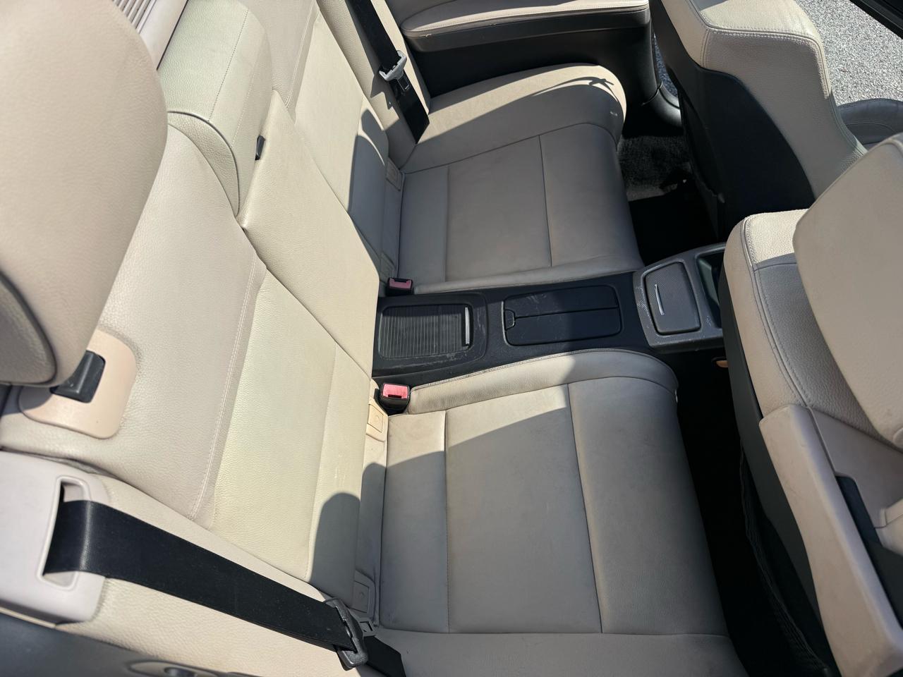 BMW 3-Series 335i Convertible - SULEV 2011