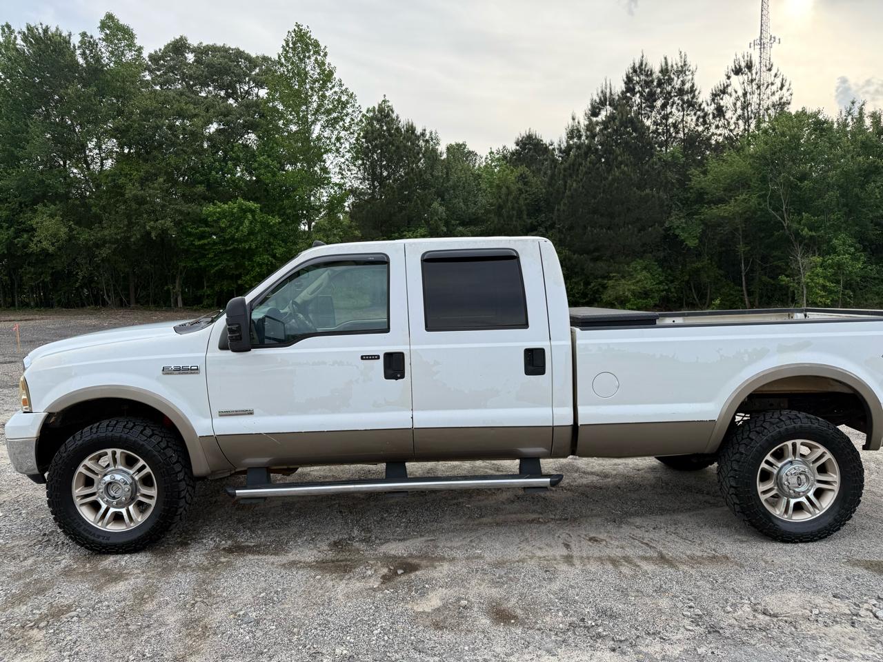 Ford F-350 SD Lariat Crew Cab 4WD 2005