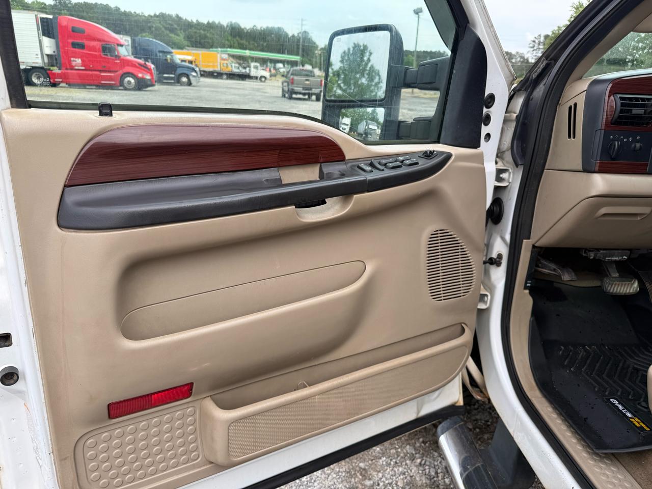Ford F-350 SD Lariat Crew Cab 4WD 2005