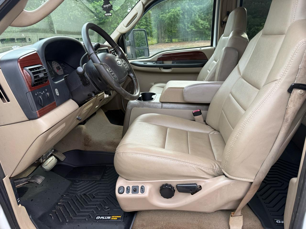 Ford F-350 SD Lariat Crew Cab 4WD 2005