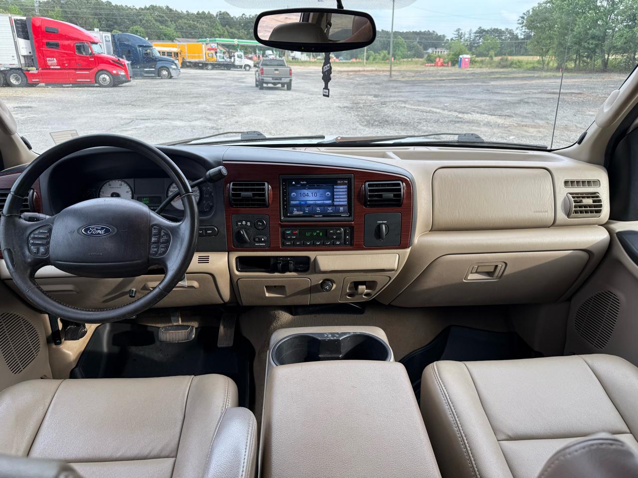 Ford F-350 SD Lariat Crew Cab 4WD 2005