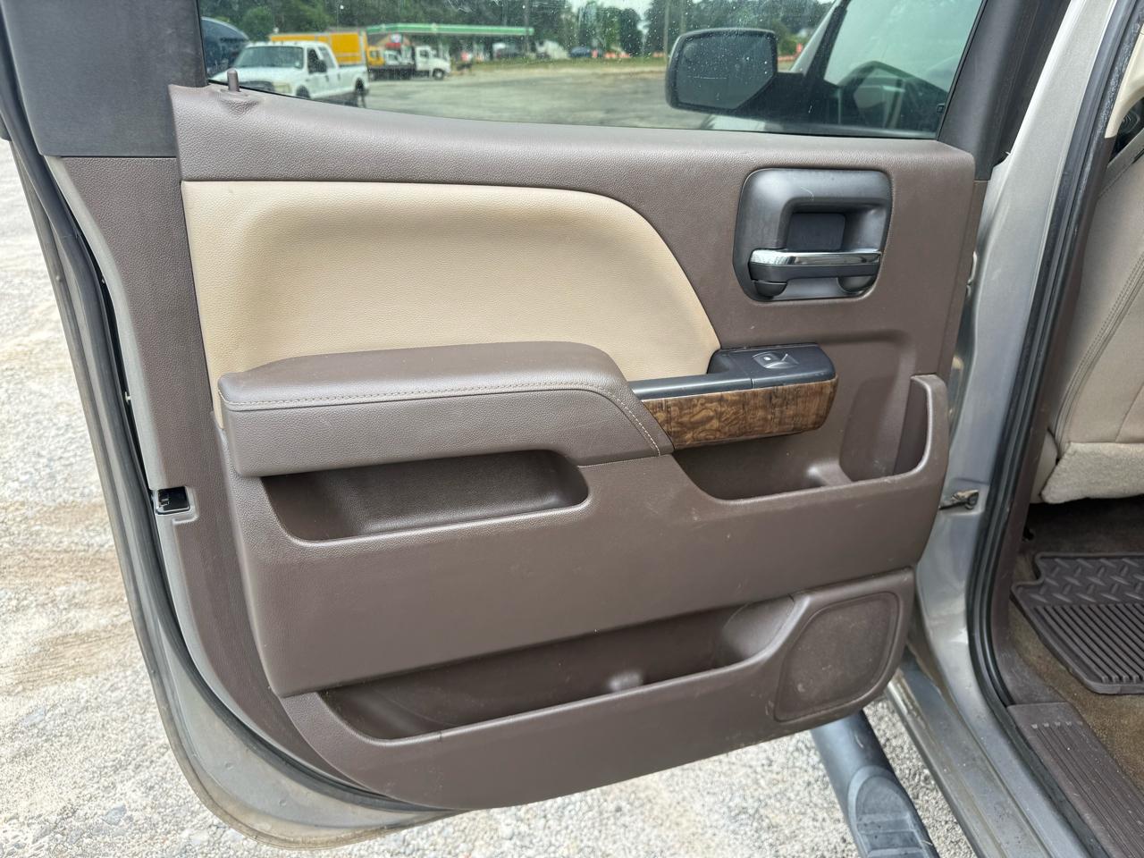 Chevrolet Silverado 1500 LT Crew Cab 2WD 2017