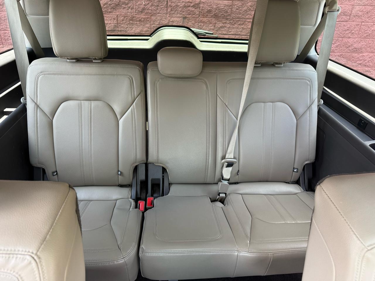 Ford Expedition MAX Limited 2WD 2018