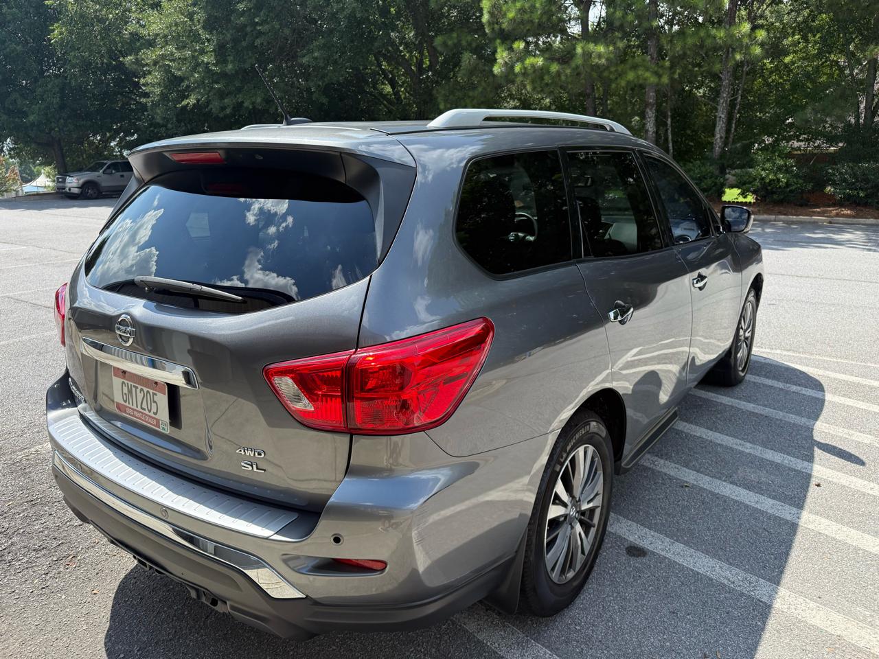 Nissan Pathfinder SL 4WD 2017