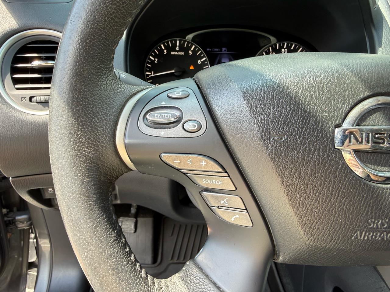 Nissan Pathfinder SL 4WD 2017