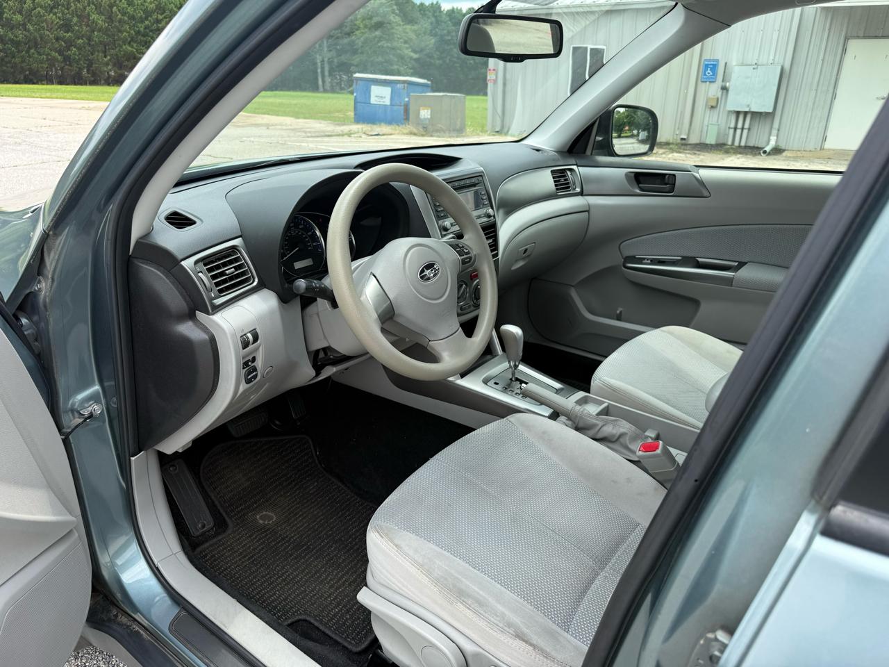 Subaru Forester 2.5X 2012