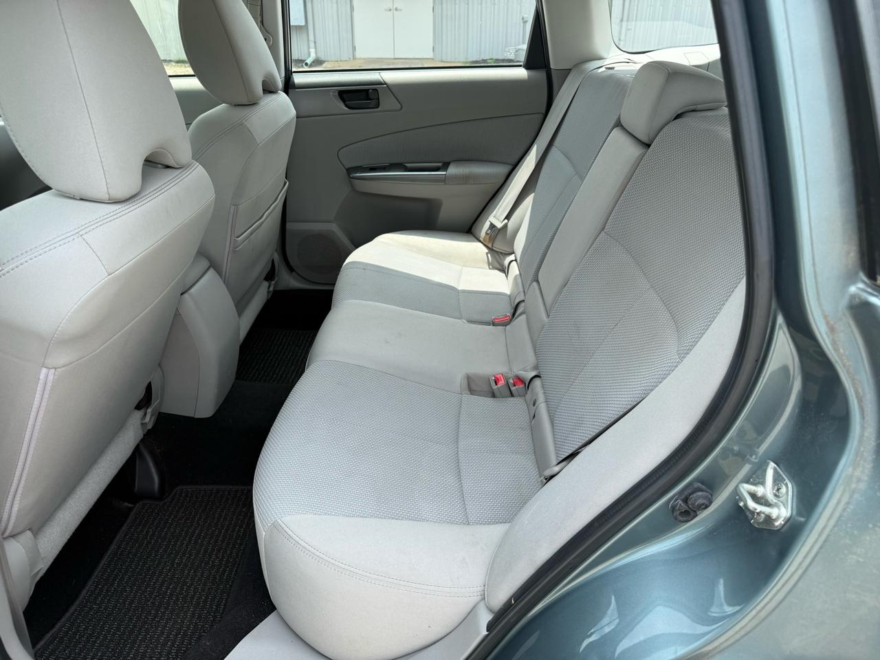 Subaru Forester 2.5X 2012