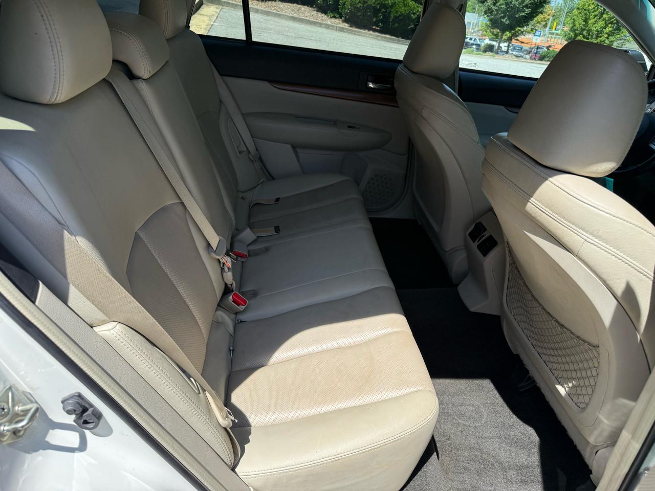 Subaru Outback 2.5i Limited 2014