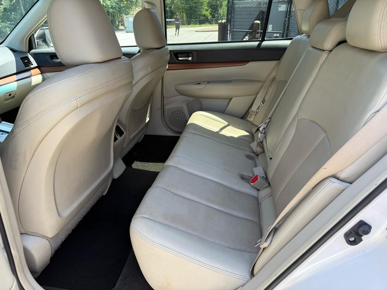 Subaru Outback 2.5i Limited 2014