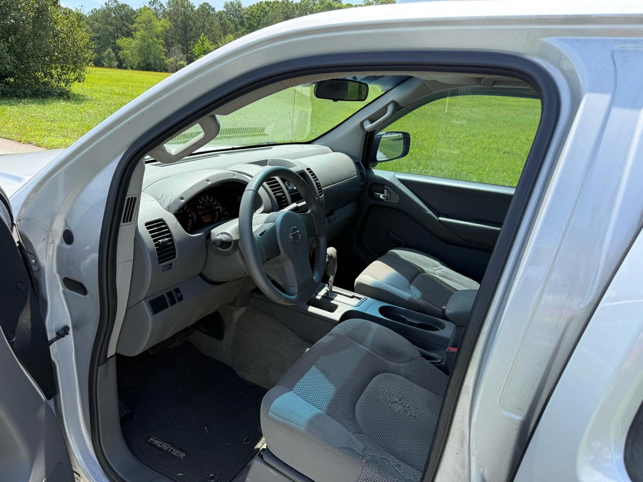 Nissan Frontier S Crew Cab 2WD 2012