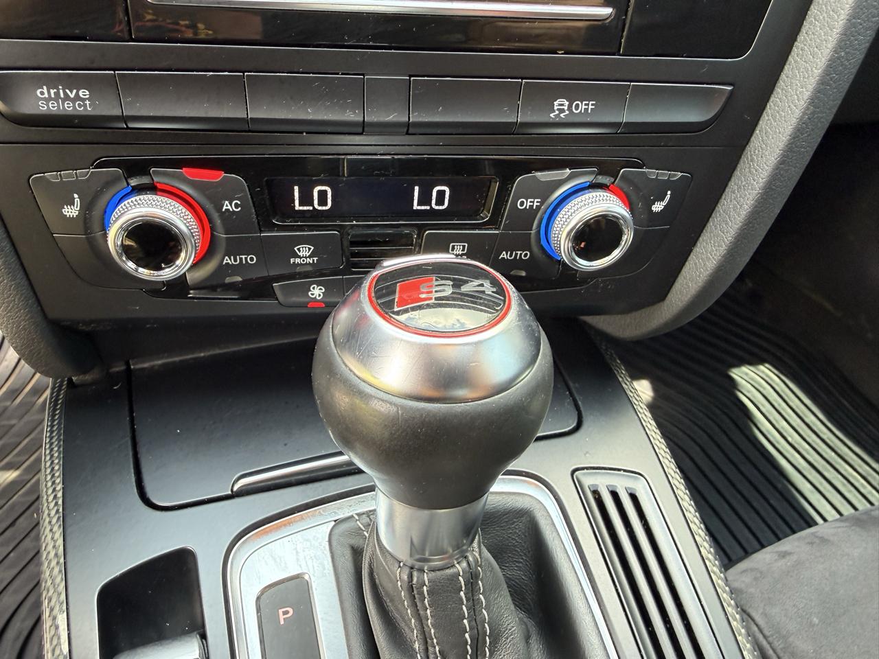 Audi S4 Sedan quattro S tronic 2014
