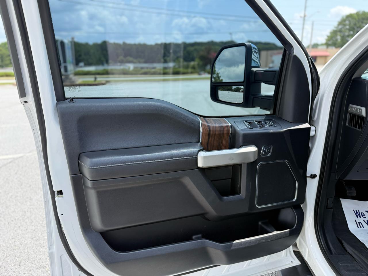 Ford F-150 Lariat SuperCrew 6.5-ft. Bed 4WD 2017