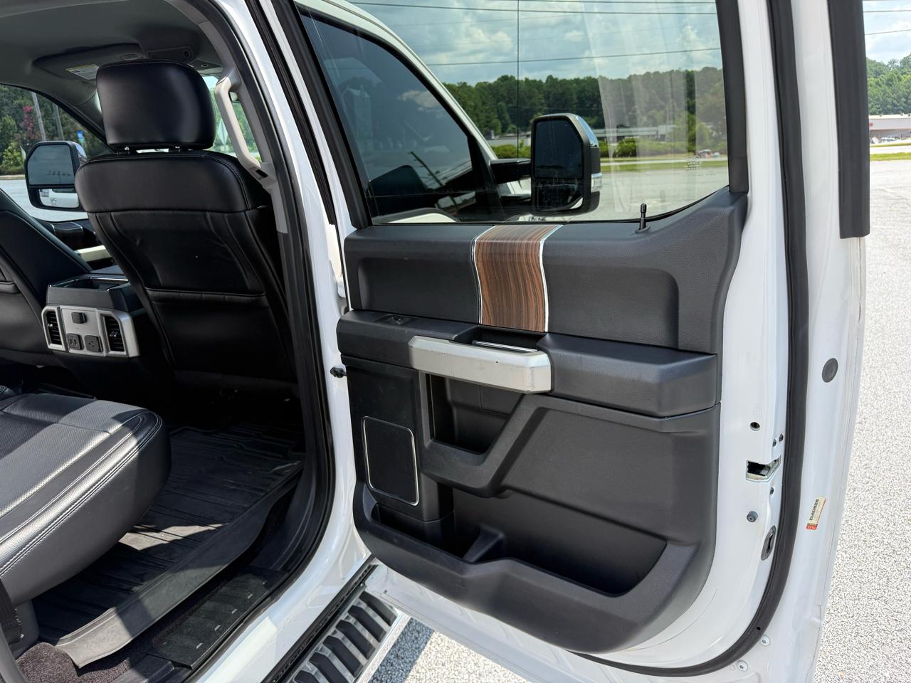 Ford F-150 Lariat SuperCrew 6.5-ft. Bed 4WD 2017