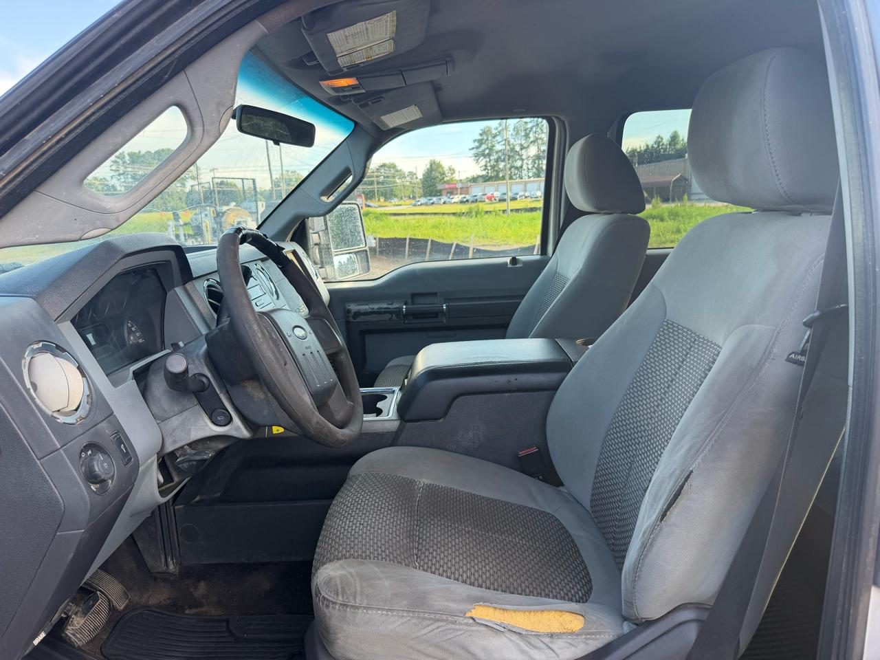 Ford F-250 SD XLT Crew Cab 4WD 2011