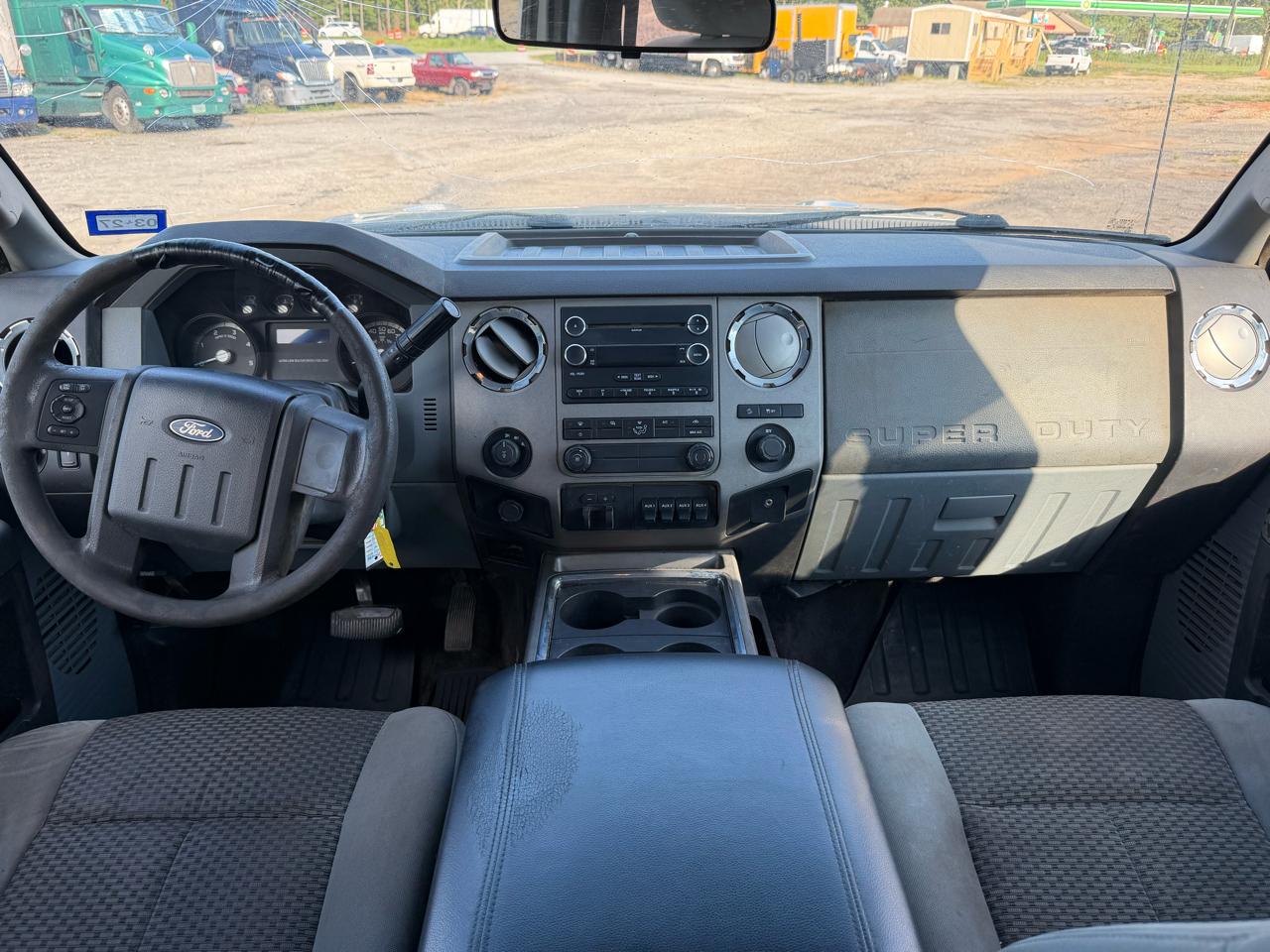 Ford F-250 SD XLT Crew Cab 4WD 2011