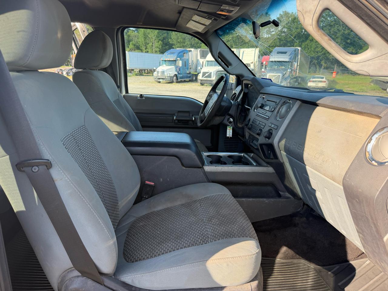 Ford F-250 SD XLT Crew Cab 4WD 2011
