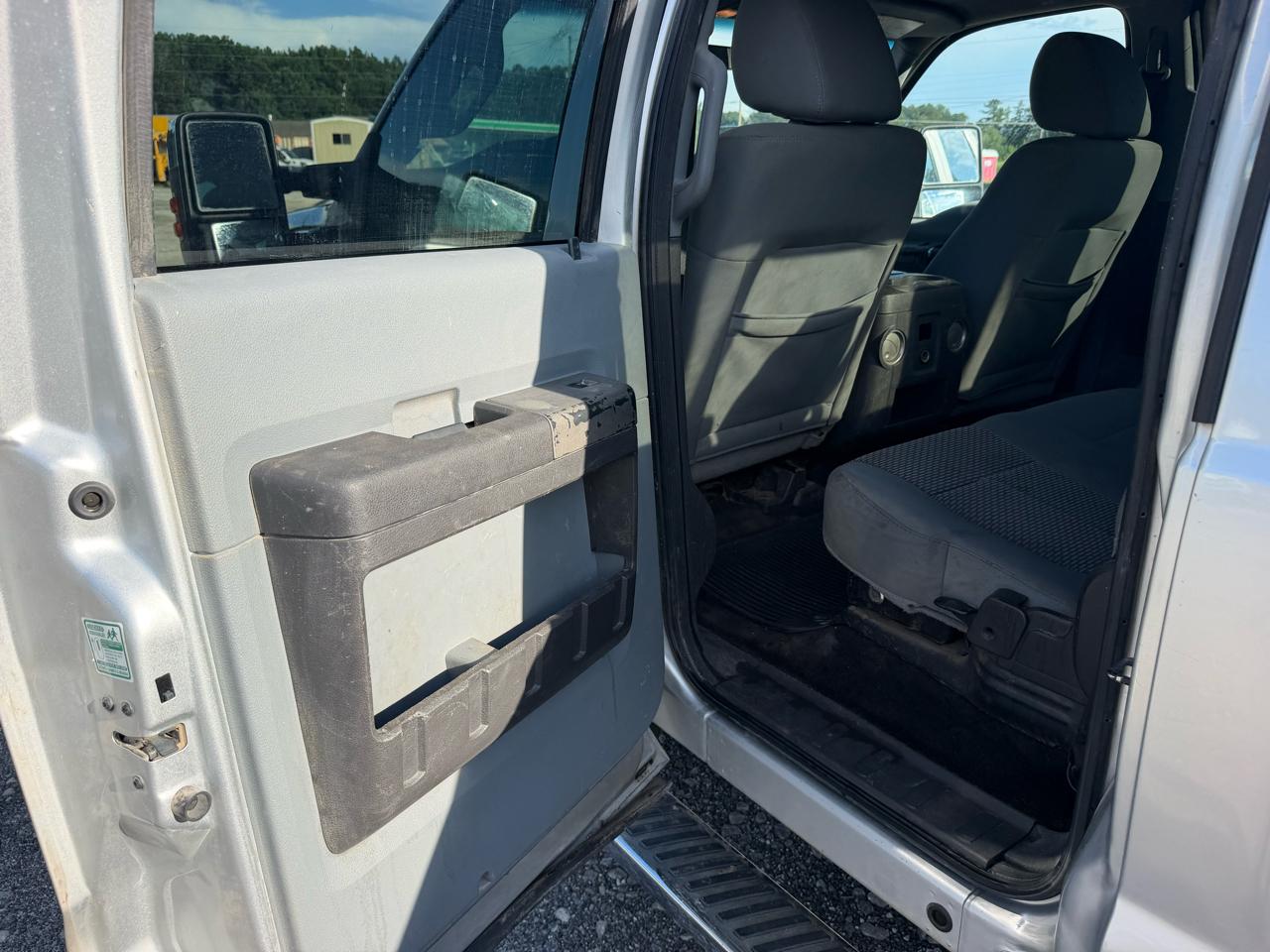 Ford F-250 SD XLT Crew Cab 4WD 2011