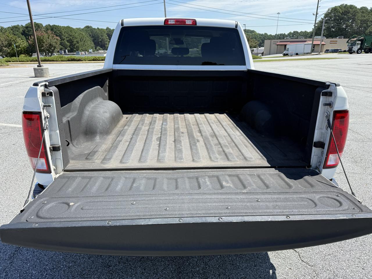 RAM 1500 Classic Tradesman Crew Cab SWB 4WD 2019