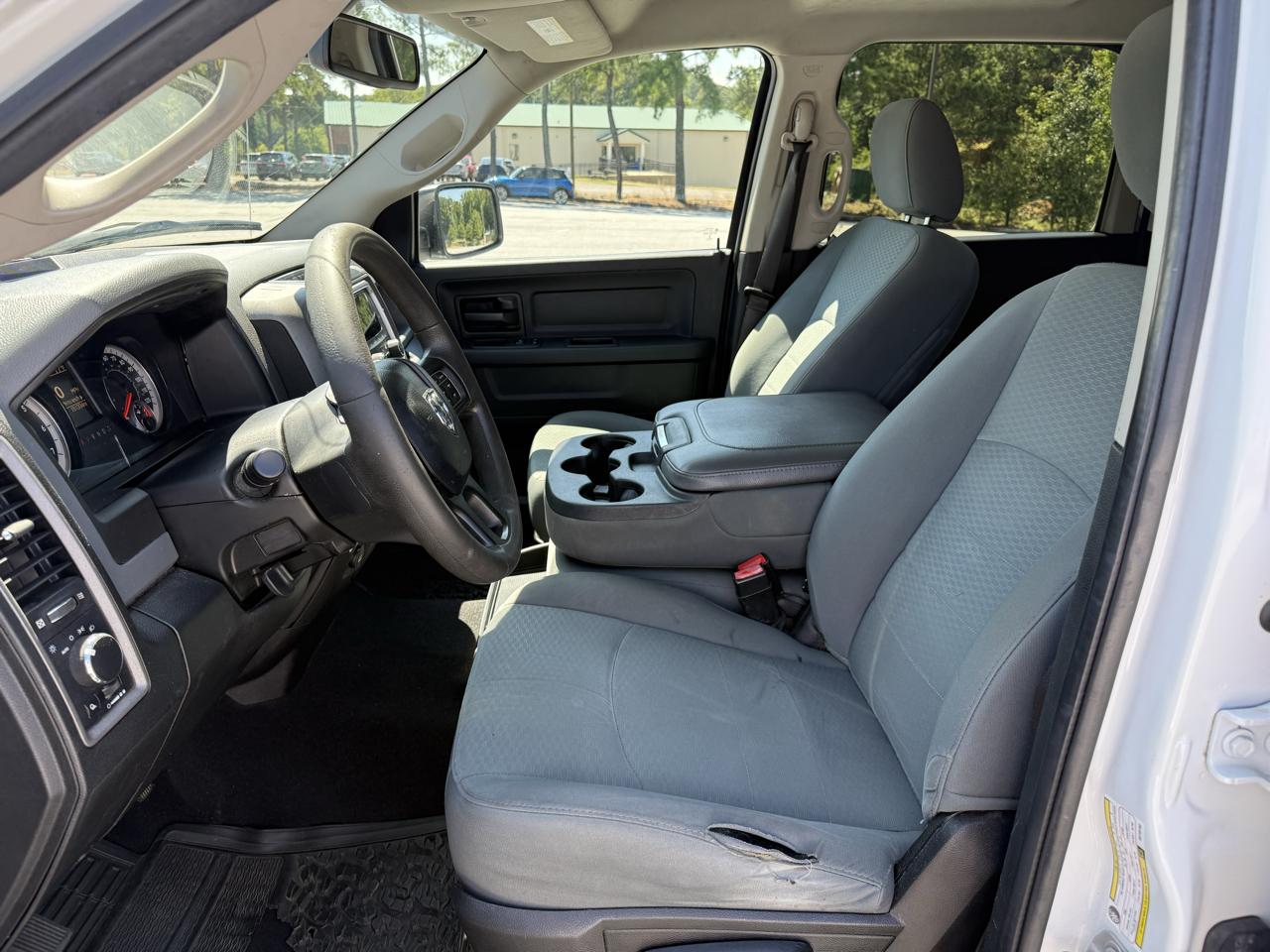 RAM 1500 Classic Tradesman Crew Cab SWB 4WD 2019