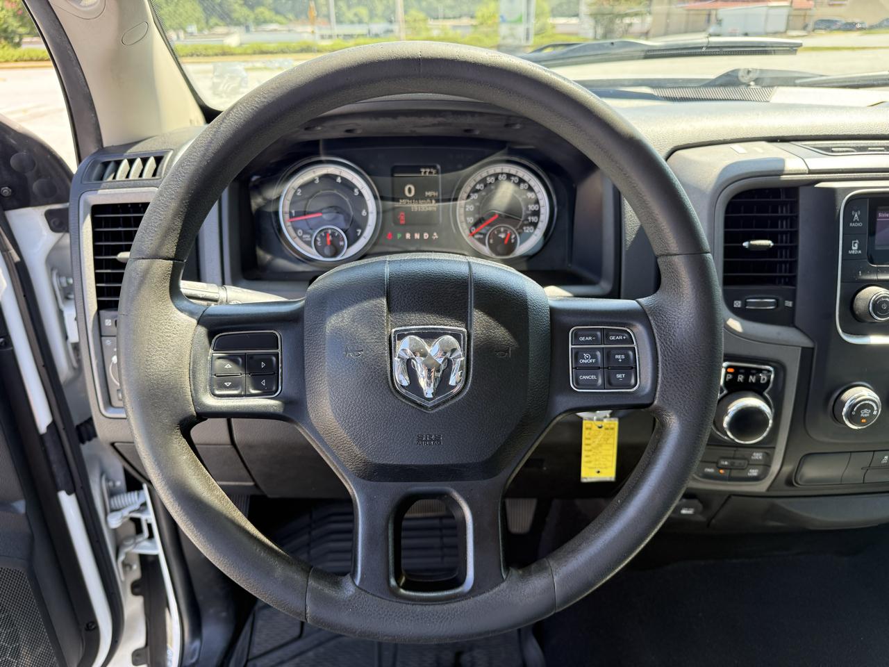 RAM 1500 Classic Tradesman Crew Cab SWB 4WD 2019