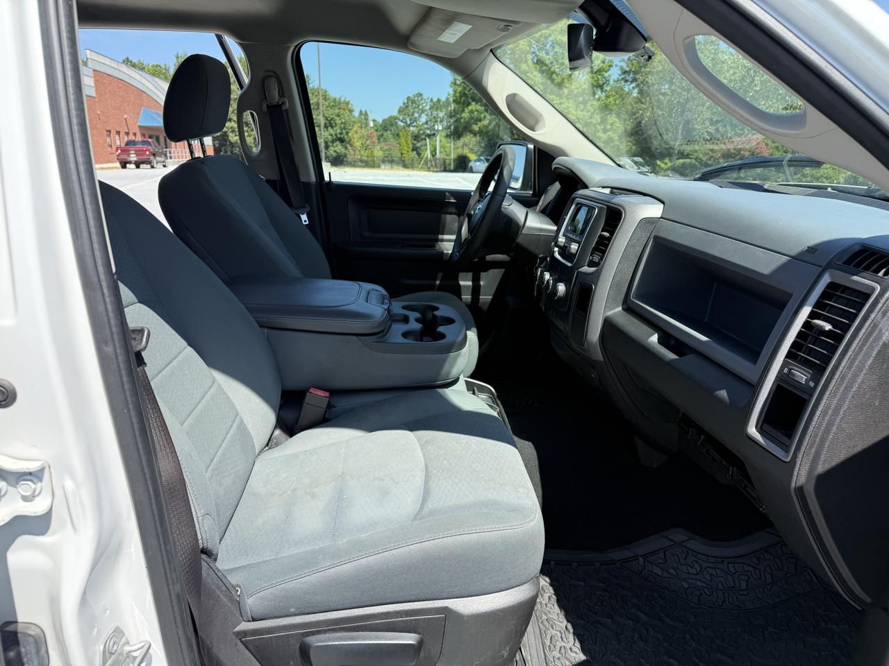 RAM 1500 Classic Tradesman Crew Cab SWB 4WD 2019