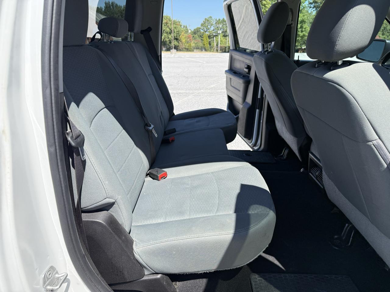 RAM 1500 Classic Tradesman Crew Cab SWB 4WD 2019