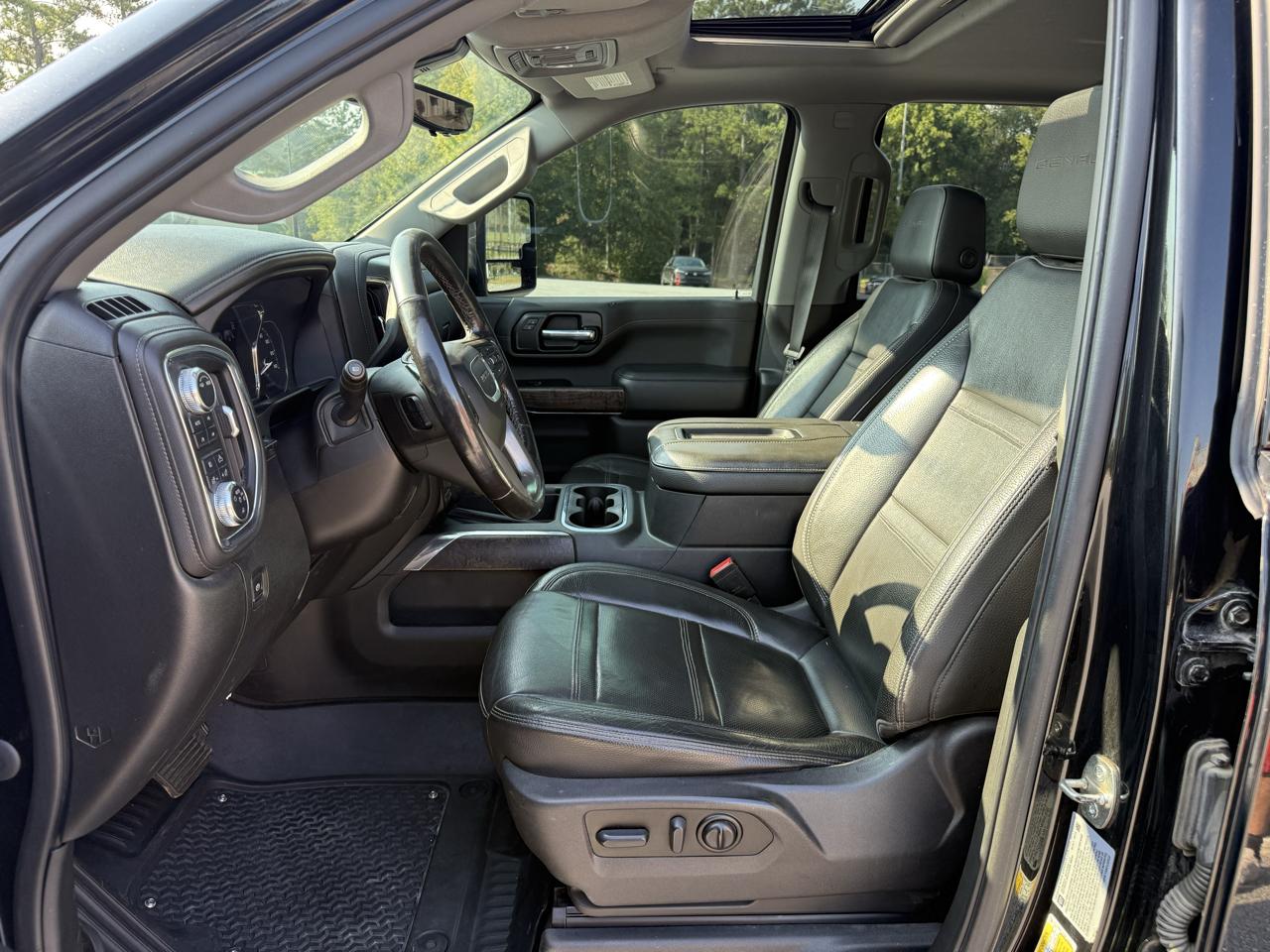 GMC Sierra 2500HD Denali Crew Cab 4WD SB 2022