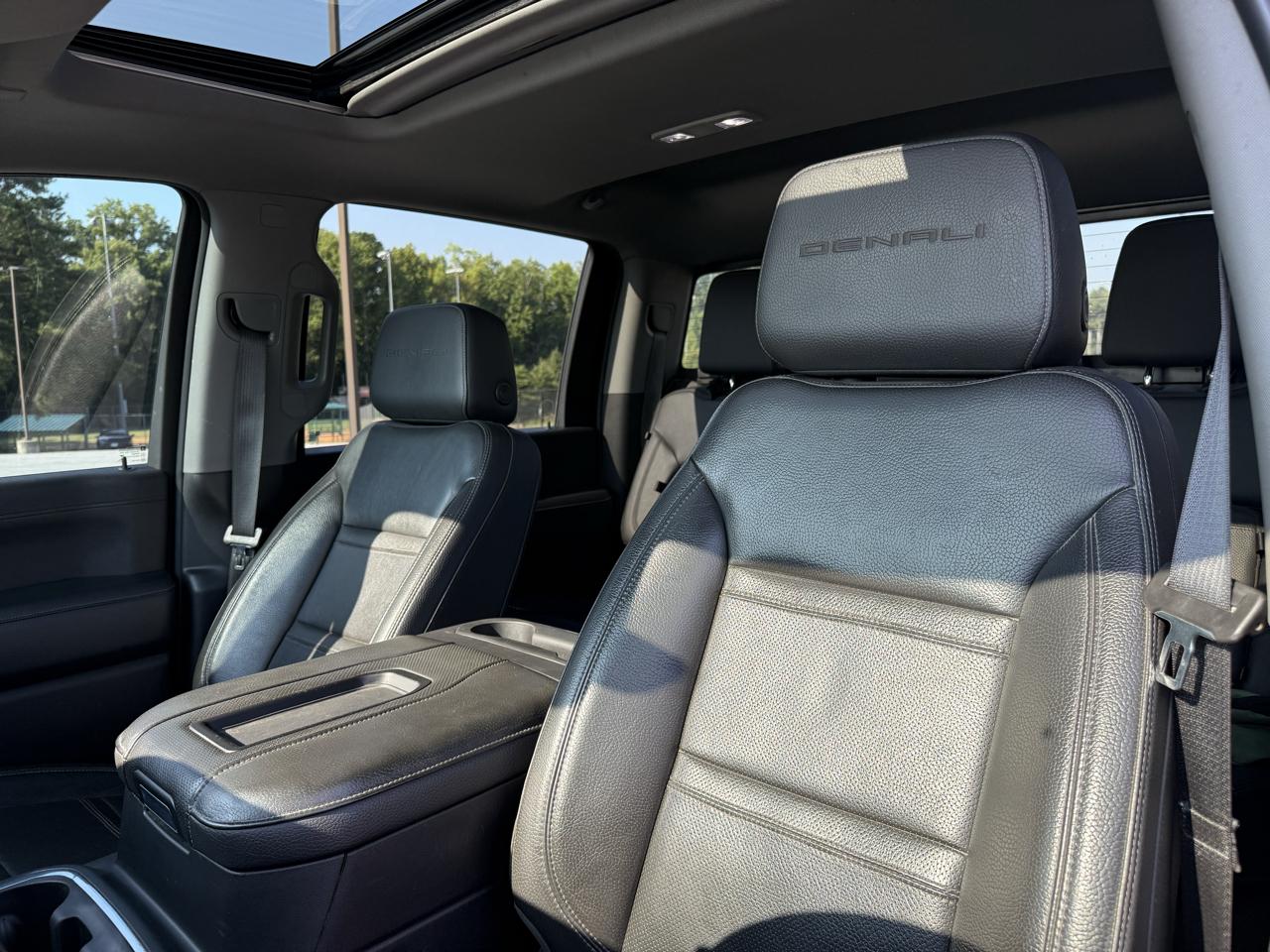 GMC Sierra 2500HD Denali Crew Cab 4WD SB 2022