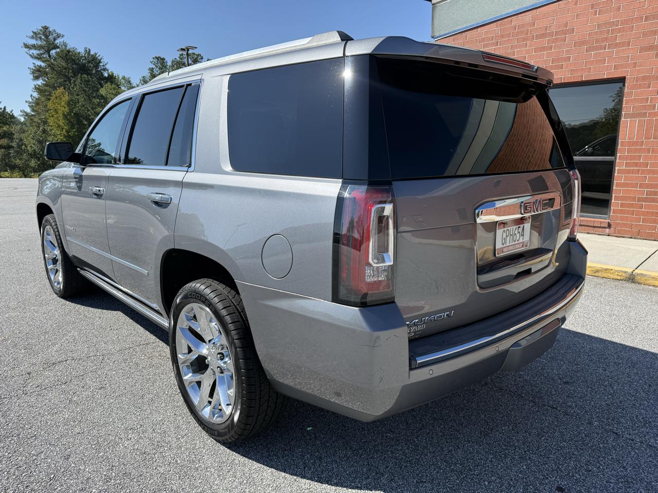 GMC Yukon Denali 4WD 2019