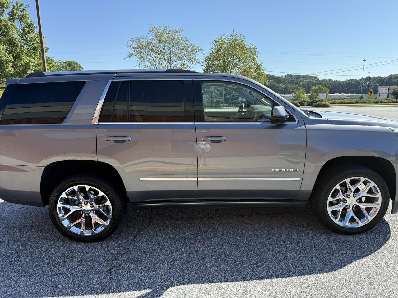 GMC Yukon Denali 4WD 2019