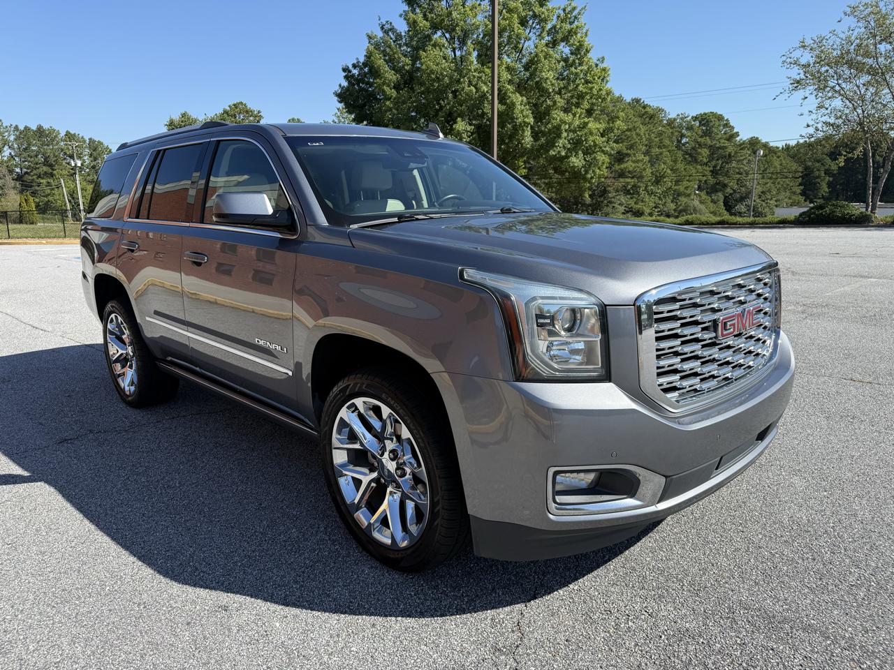 GMC Yukon Denali 4WD 2019