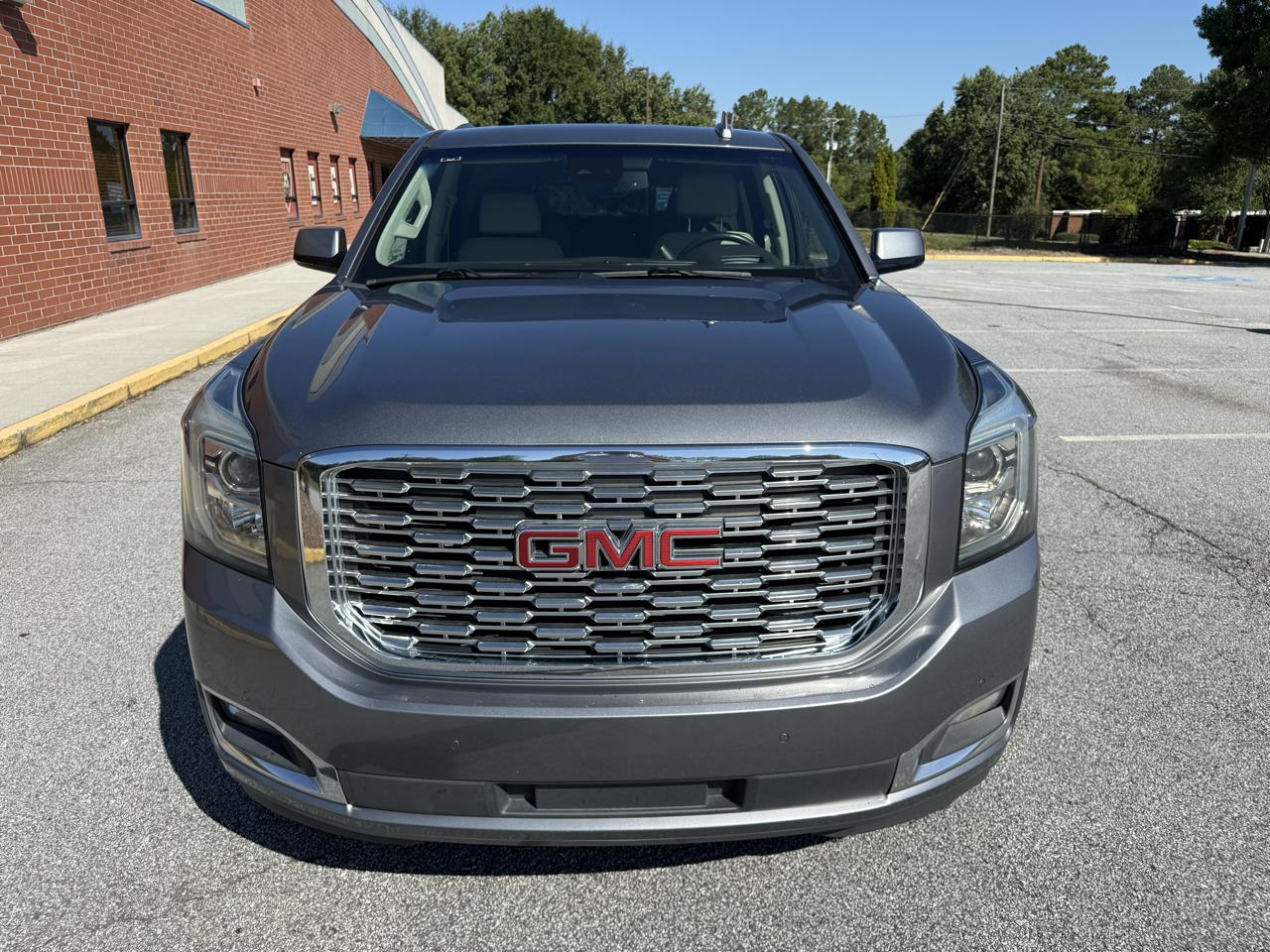 GMC Yukon Denali 4WD 2019