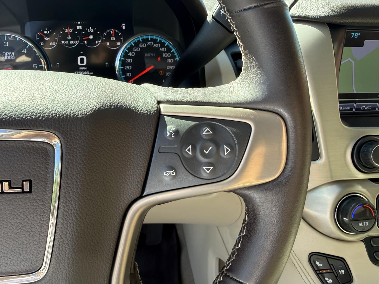 GMC Yukon Denali 4WD 2019