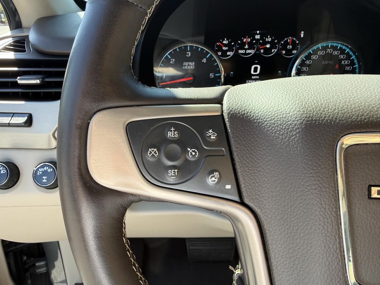GMC Yukon Denali 4WD 2019