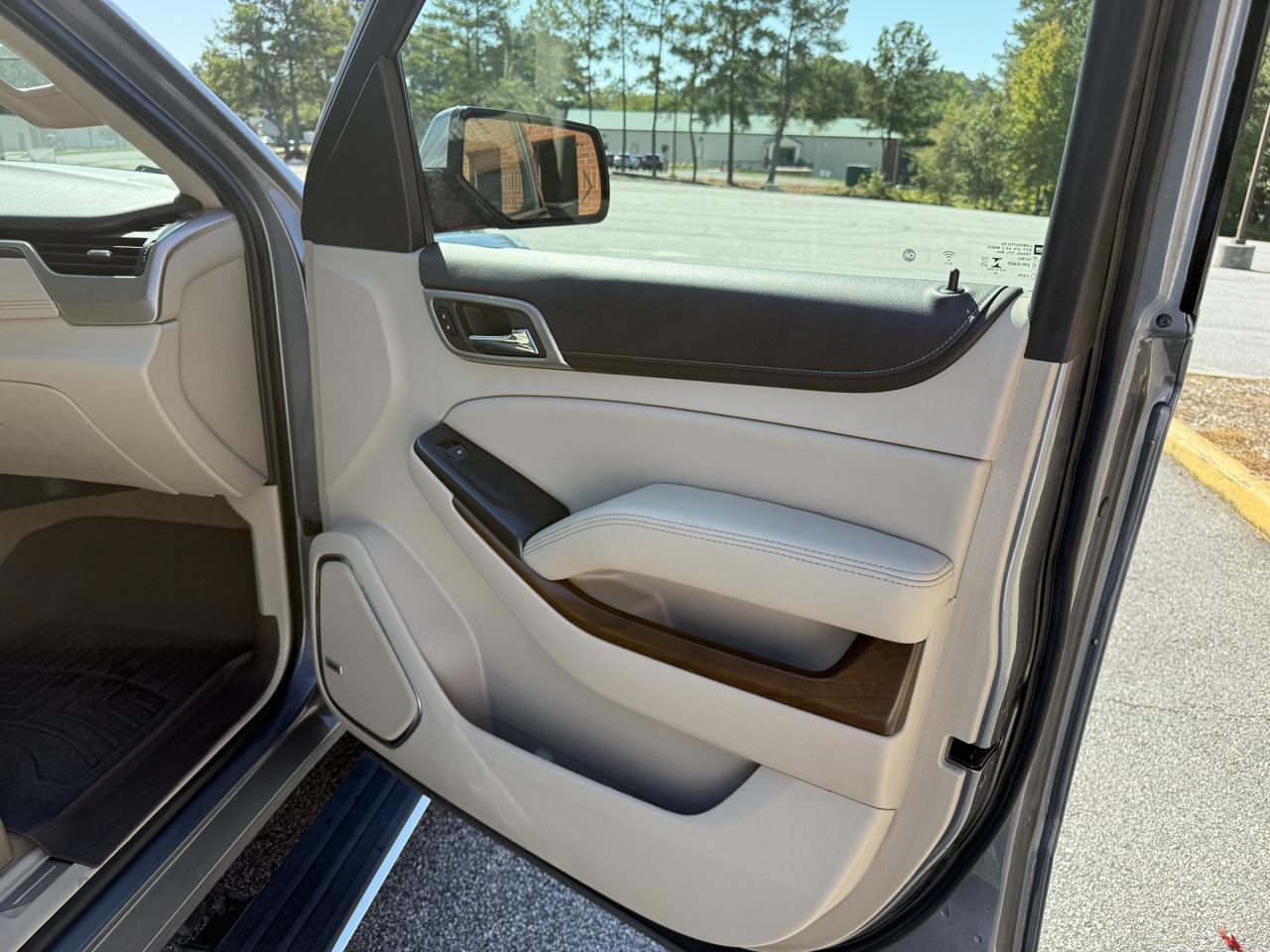GMC Yukon Denali 4WD 2019