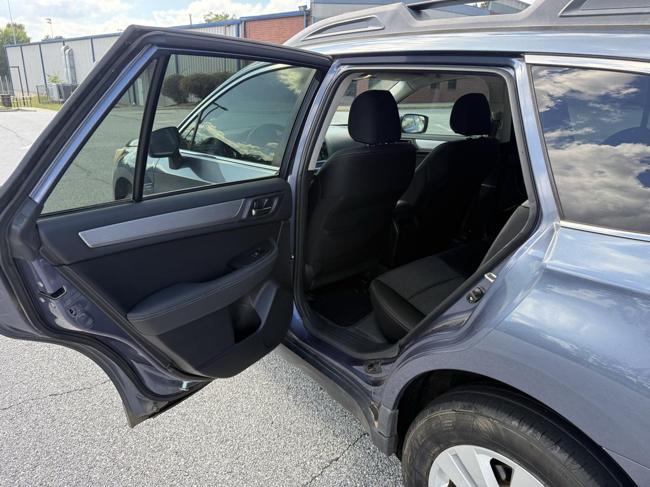 Subaru Outback 2.5i Premium 2015
