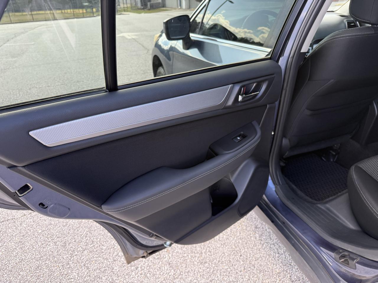Subaru Outback 2.5i Premium 2015