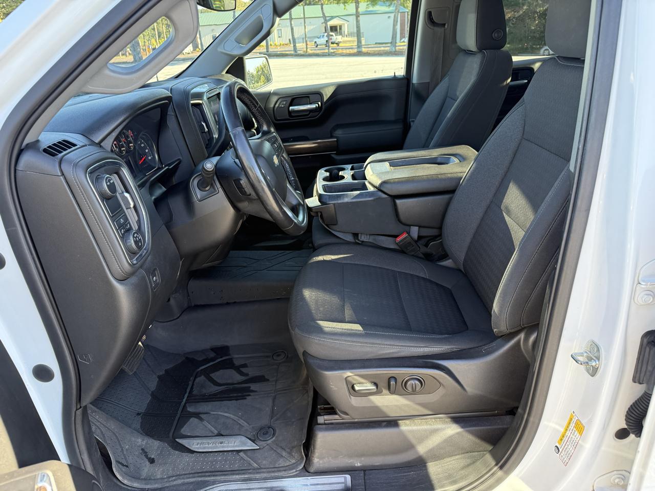 Chevrolet Silverado 1500 LT Crew Cab 2WD 2021