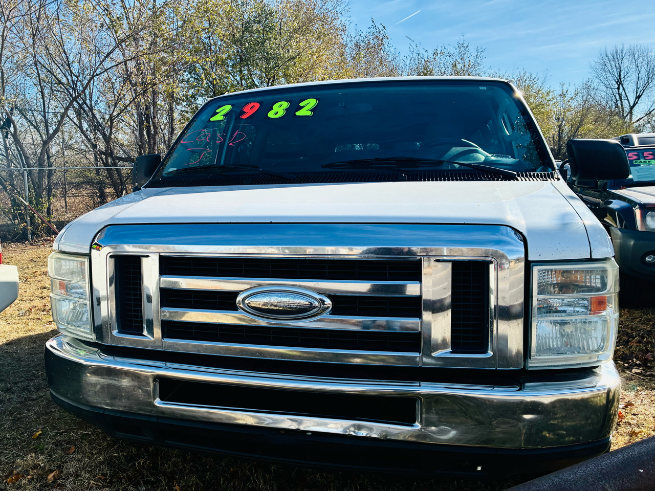 2012 Ford E-Series Econoline Wagon's photo