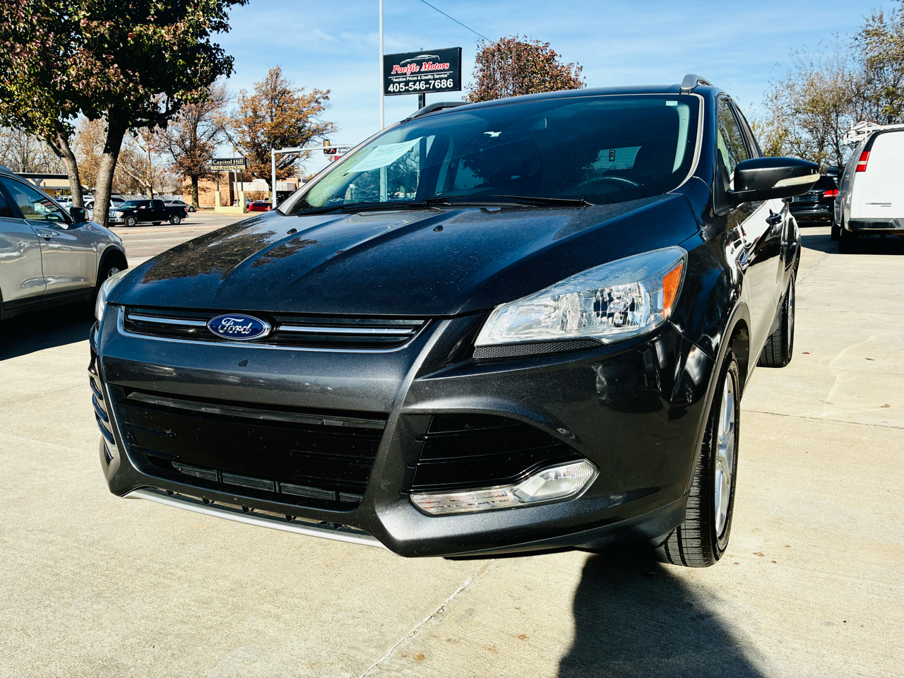 2016 Ford Escape Titanium's photo