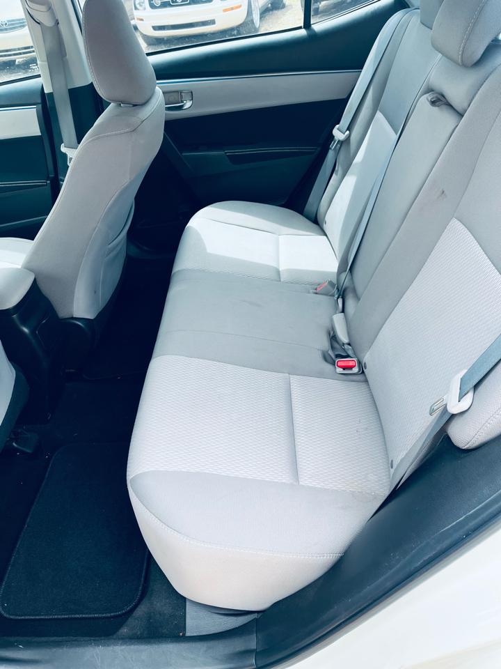 Toyota Corolla LE 2015
