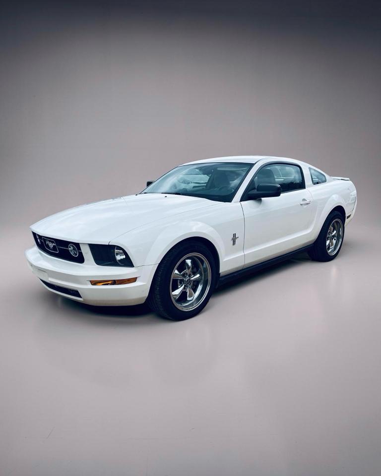 Ford Mustang V6 Premium Coupe 2008