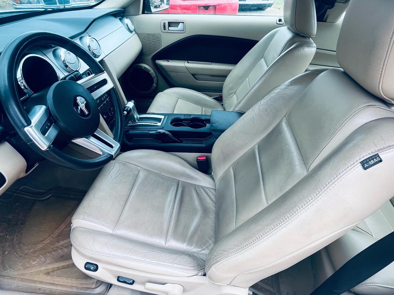 Ford Mustang V6 Premium Coupe 2008