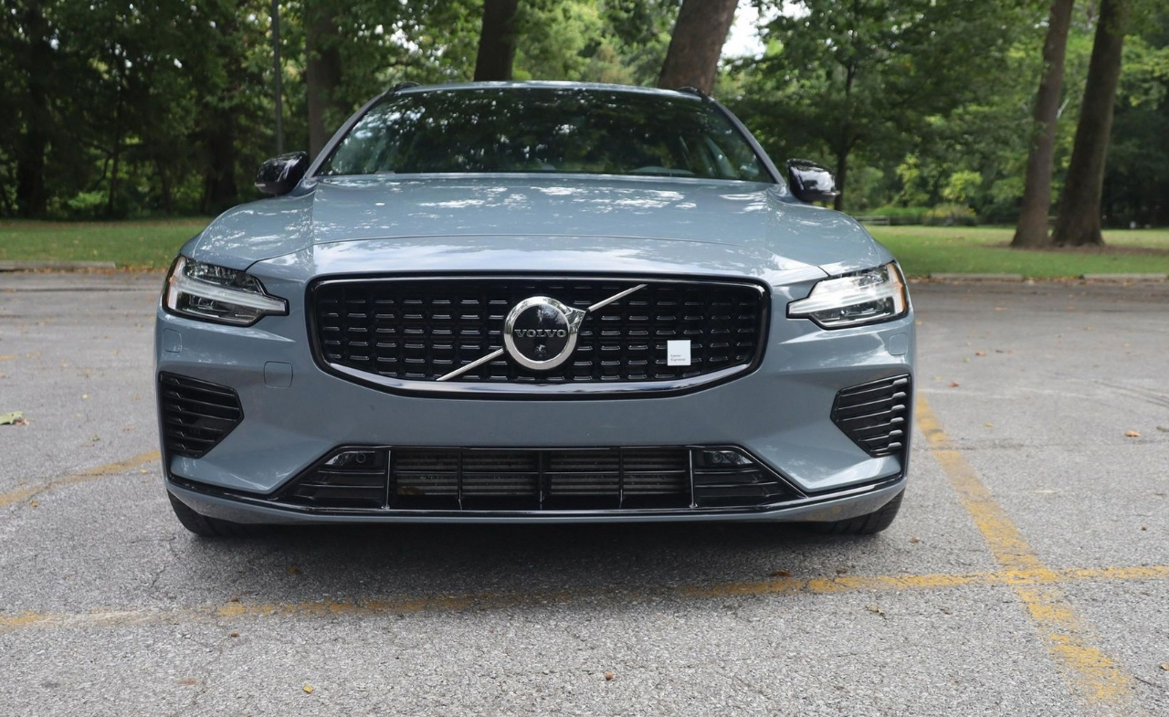 2023 Volvo V60 T8 Polestar photo 3