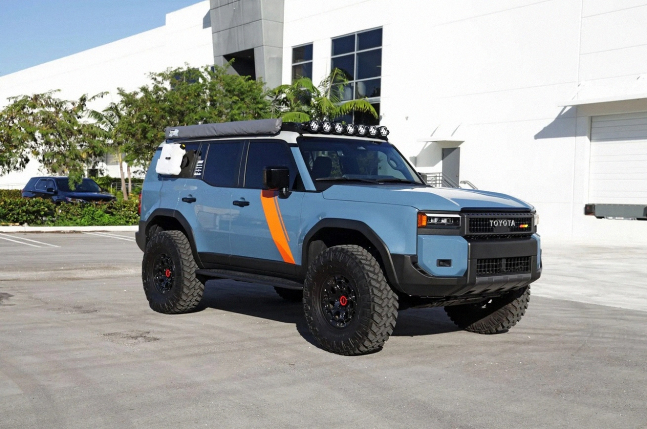 2024 Toyota Land Cruiser photo 2