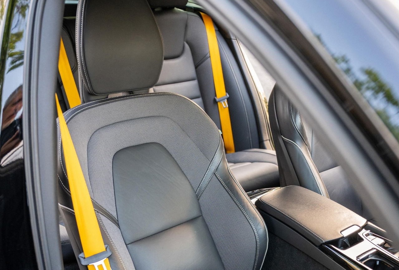 2023 Volvo V60 T8 Polestar photo 3