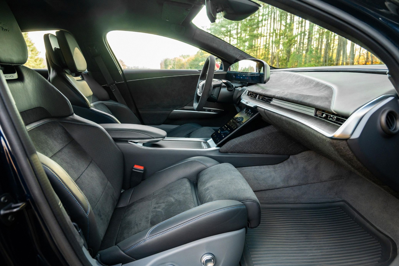 2024 Lucid Air photo 3